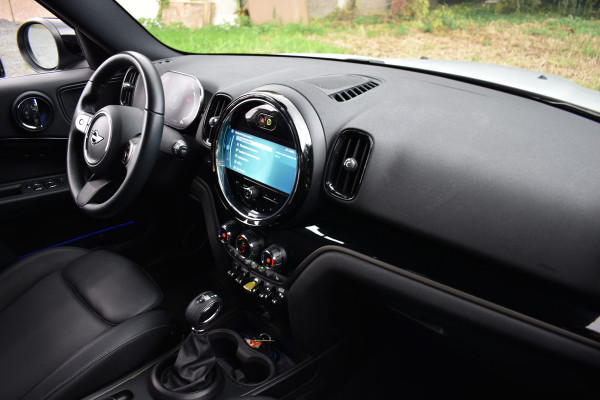 MINI Countryman Cooper S E ALL4 CAMERA/NAVI/LEDER MINI Countryman Cooper S E ALL4 CAMERA/NAVI/LEDER