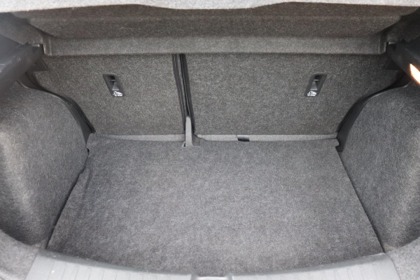 Nissan Micra 1.0 IG-T N-Connecta org.NL a.camera parelmoer Nissan Micra 1.0 IG-T N-Connecta org.NL a.camera parelmoer