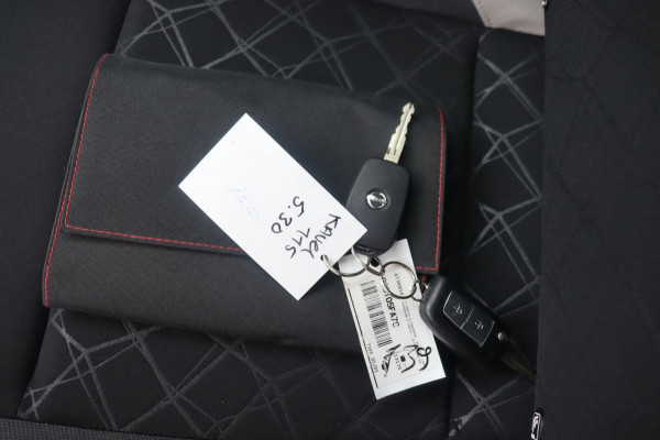 Nissan Micra 1.0 IG-T N-Connecta org.NL a.camera parelmoer Nissan Micra 1.0 IG-T N-Connecta org.NL a.camera parelmoer