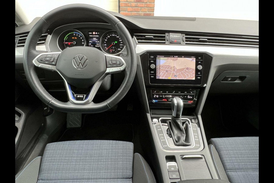 Volkswagen Passat Variant 1.4 TSI PHEV GTE Business Navi Clima LED 360 Camera PDC Volkswagen Passat Variant 1.4 TSI PHEV GTE Business Navi Clima LED 360 Camera PDC