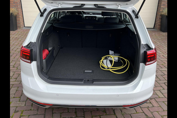 Volkswagen Passat Variant 1.4 TSI PHEV GTE Business Navi Clima LED 360 Camera PDC Volkswagen Passat Variant 1.4 TSI PHEV GTE Business Navi Clima LED 360 Camera PDC