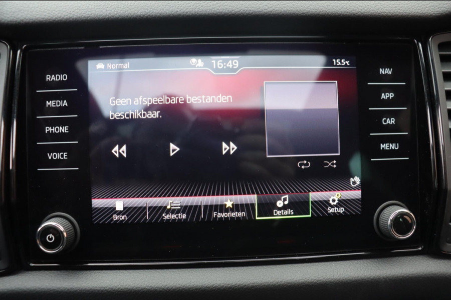 Škoda Kodiaq 1.5 TSI Sportline Business org.Nl el.trekhaak el.schuifdak canton stuur+stoelverw. el.klep