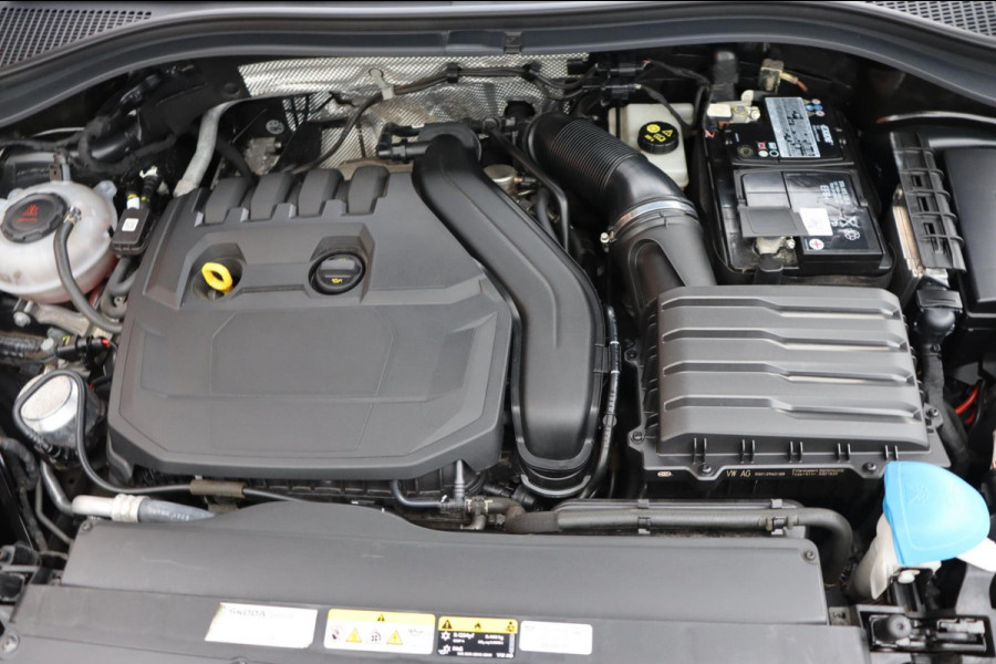 Škoda Kodiaq 1.5 TSI Sportline Business org.Nl el.trekhaak el.schuifdak canton stuur+stoelverw. el.klep
