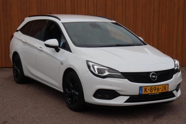 Opel Astra Sports Tourer 1.4 Elegance org.NL Comfort-stoelen a.camera Opel Astra Sports Tourer 1.4 Elegance org.NL Comfort-stoelen a.camera