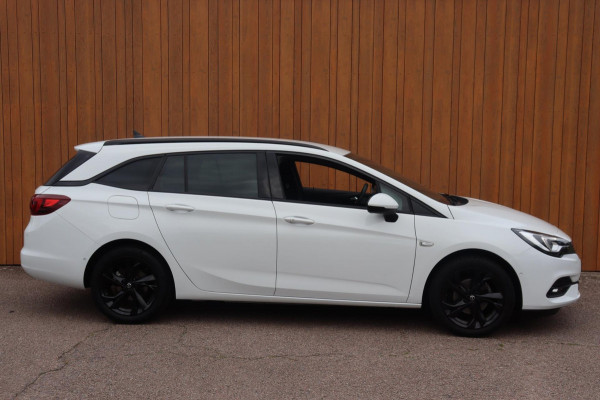 Opel Astra Sports Tourer 1.4 Elegance org.NL Comfort-stoelen a.camera Opel Astra Sports Tourer 1.4 Elegance org.NL Comfort-stoelen a.camera