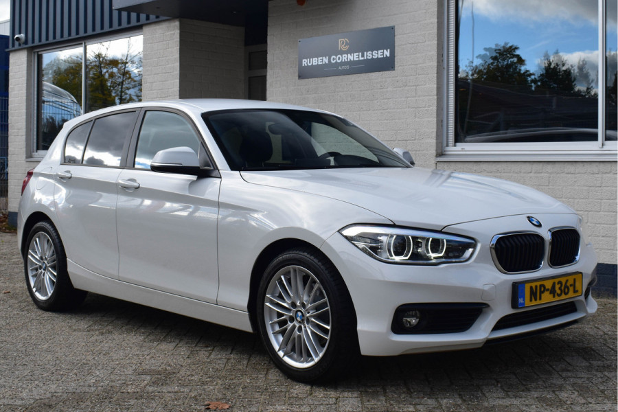 BMW 1-serie 118i Executive | Xenon | Navi. Prof | Aut. | NL AUTO | 17 inch