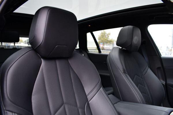 BMW 5 Serie Touring 520i M-Sport Pano Trekh B&W 21inch ACC 360 HUD Stoelventilatie Brooklyngrau