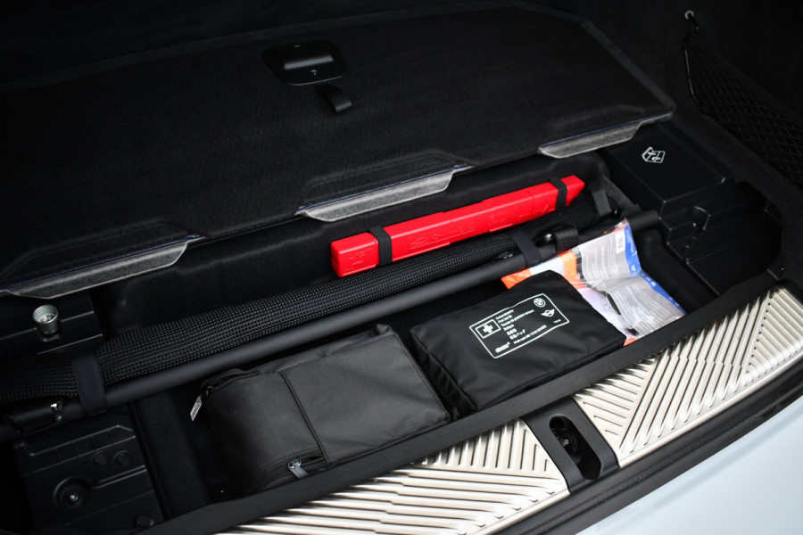 BMW 5 Serie Touring 520i M-Sport Pano Trekh B&W 21inch ACC 360 HUD Stoelventilatie Brooklyngrau