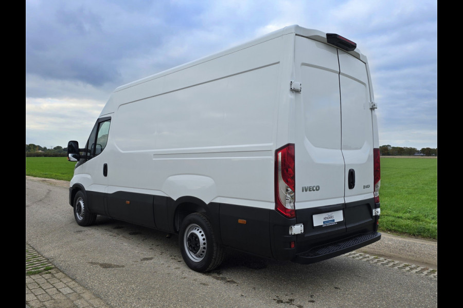 Iveco Daily 35S14V 2.3 352L H2 L2L H2 - 140 Pk - Euro 6 - Airco - Cruise Control Iveco Daily 35S14V 2.3 352L H2 L2L H2 - 140 Pk - Euro 6 - Airco - Cruise Control