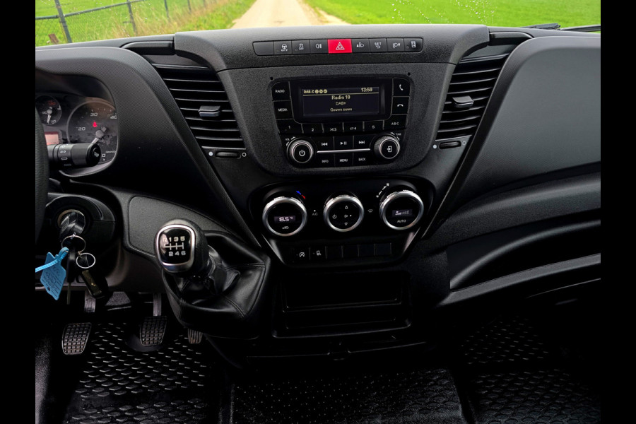 Iveco Daily 35S14V 2.3 352L H2 L2L H2 - 140 Pk - Euro 6 - Airco - Cruise Control Iveco Daily 35S14V 2.3 352L H2 L2L H2 - 140 Pk - Euro 6 - Airco - Cruise Control