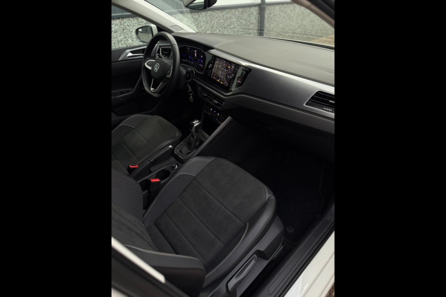 Volkswagen Polo 1.0 TSI Edition CarPlay IQ Lights Volkswagen Polo 1.0 TSI Edition CarPlay IQ Lights