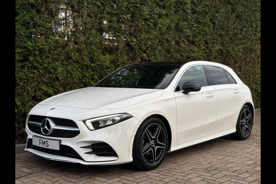 Mercedes-Benz A-Klasse 180 AMG Line Panorama CarPlay Mercedes-Benz A-Klasse 180 AMG Line Panorama CarPlay