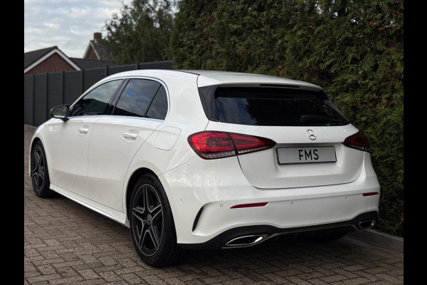 Mercedes-Benz A-Klasse 180 AMG Line Panorama CarPlay Mercedes-Benz A-Klasse 180 AMG Line Panorama CarPlay