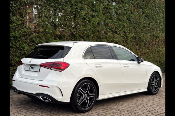 Mercedes-Benz A-Klasse 180 AMG Line Panorama CarPlay Mercedes-Benz A-Klasse 180 AMG Line Panorama CarPlay