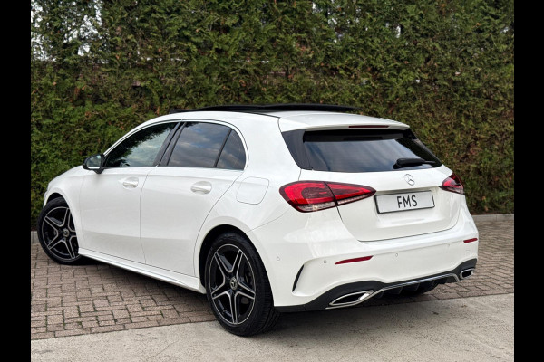 Mercedes-Benz A-Klasse 180 AMG Line Panorama CarPlay Mercedes-Benz A-Klasse 180 AMG Line Panorama CarPlay
