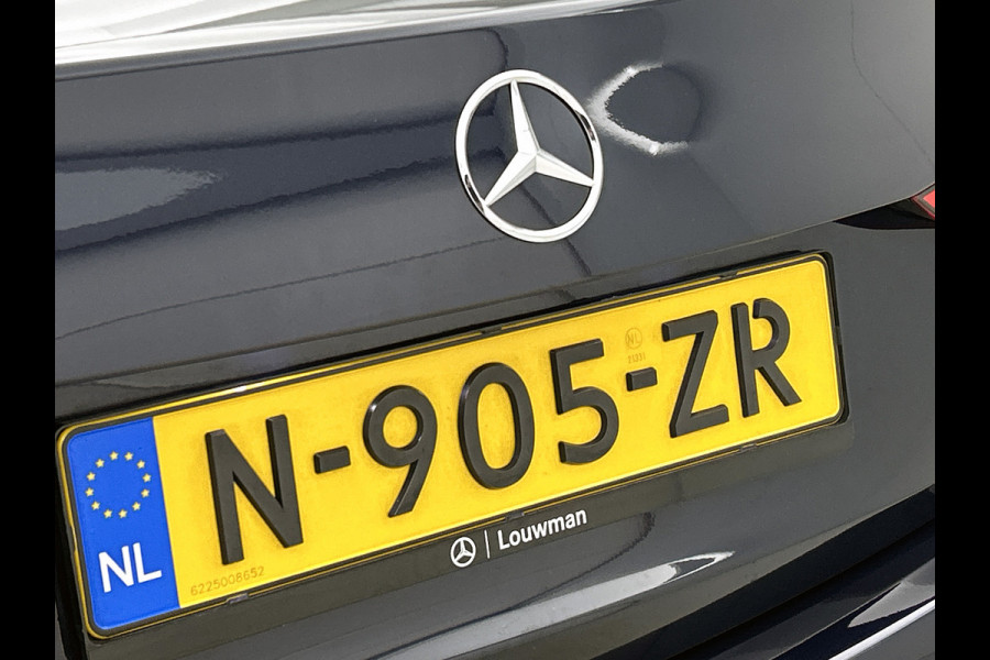 Mercedes-Benz C-Klasse 180 AMG Line Multispaaks lichtmetalen velgen 19 inch. Navigatie | parking support met camera achter | Inclusief 24 maanden MB Certified garantie voor Europa. Mercedes-Benz C-Klasse 180 AMG Line Multispaaks lichtmetalen velgen 19 inch. Navigatie | parking support met camera achter | Inclusief 24 maanden MB Certified garantie voor Europa.