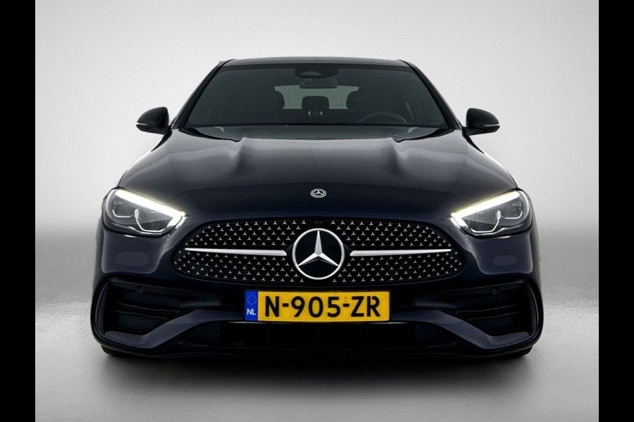 Mercedes-Benz C-Klasse 180 AMG Line Multispaaks lichtmetalen velgen 19 inch. Navigatie | parking support met camera achter | Inclusief 24 maanden MB Certified garantie voor Europa. Mercedes-Benz C-Klasse 180 AMG Line Multispaaks lichtmetalen velgen 19 inch. Navigatie | parking support met camera achter | Inclusief 24 maanden MB Certified garantie voor Europa.