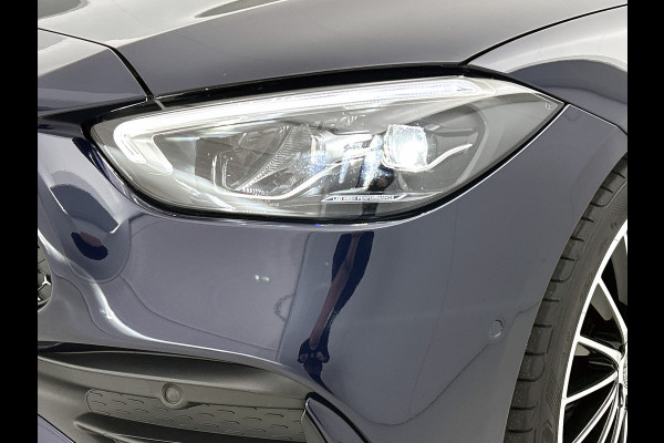 Mercedes-Benz C-Klasse 180 AMG Line Multispaaks lichtmetalen velgen 19 inch. Navigatie | parking support met camera achter | Inclusief 24 maanden MB Certified garantie voor Europa. Mercedes-Benz C-Klasse 180 AMG Line Multispaaks lichtmetalen velgen 19 inch. Navigatie | parking support met camera achter | Inclusief 24 maanden MB Certified garantie voor Europa.