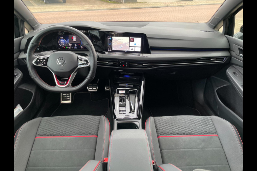 Volkswagen Golf 2.0 TSI GTI Clubsport IQ Panorama Garantie Dealer Onderhouden