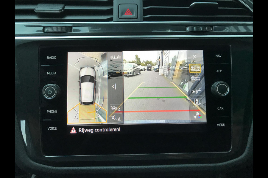 Volkswagen Tiguan 1.5 TSI R-Line Panoramadak Automaat Volkswagen Tiguan 1.5 TSI R-Line Panoramadak Automaat