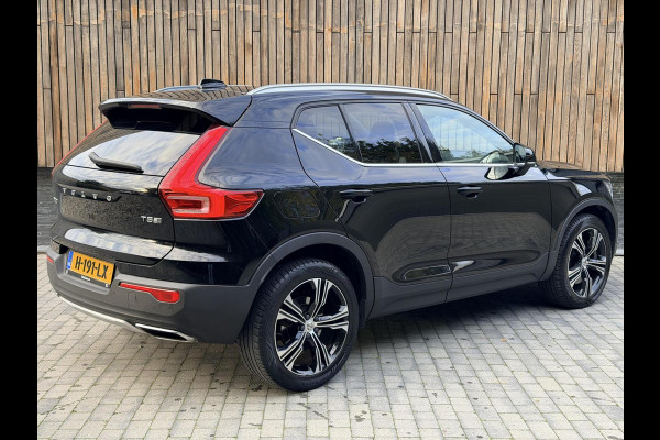Volvo XC40 1.5 T5 Twin Engine Inscription Automaat | Leren bekleding | LED verlichting | Stoelverwarming | Getint glas | 19 inch lichtmetal