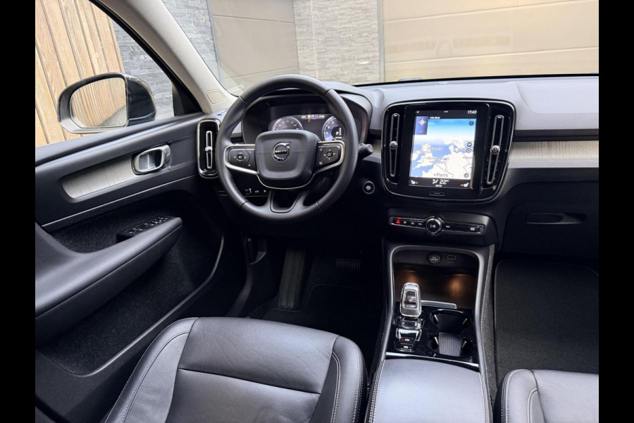 Volvo XC40 1.5 T5 Twin Engine Inscription Automaat | Leren bekleding | LED verlichting | Stoelverwarming | Getint glas | 19 inch lichtmetal