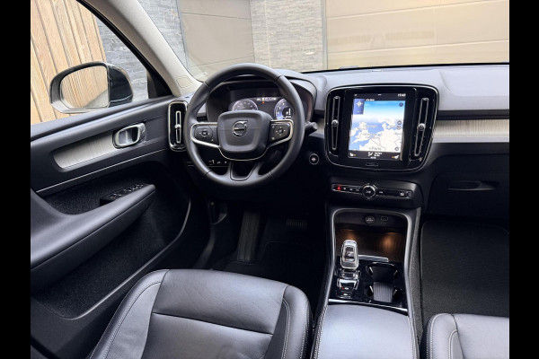 Volvo XC40 1.5 T5 Twin Engine Inscription Automaat | Leren bekleding | LED verlichting | Stoelverwarming | Getint glas | 19 inch lichtmetal