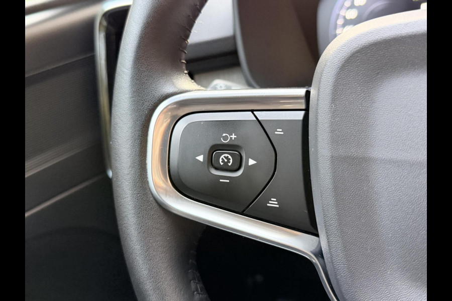 Volvo XC40 1.5 T5 Twin Engine Inscription Automaat | Leren bekleding | LED verlichting | Stoelverwarming | Getint glas | 19 inch lichtmetal