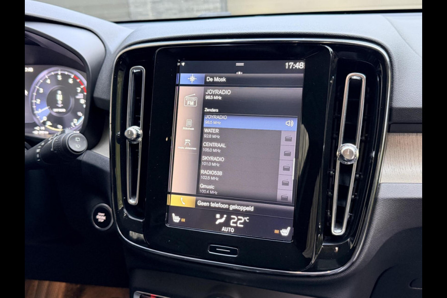 Volvo XC40 1.5 T5 Twin Engine Inscription Automaat | Leren bekleding | LED verlichting | Stoelverwarming | Getint glas | 19 inch lichtmetal