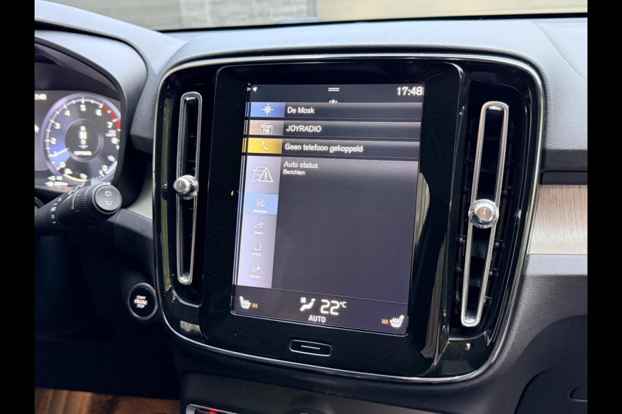 Volvo XC40 1.5 T5 Twin Engine Inscription Automaat | Leren bekleding | LED verlichting | Stoelverwarming | Getint glas | 19 inch lichtmetal