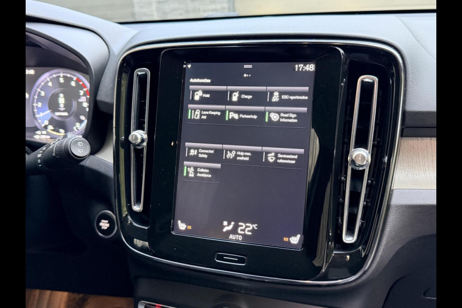 Volvo XC40 1.5 T5 Twin Engine Inscription Automaat | Leren bekleding | LED verlichting | Stoelverwarming | Getint glas | 19 inch lichtmetal