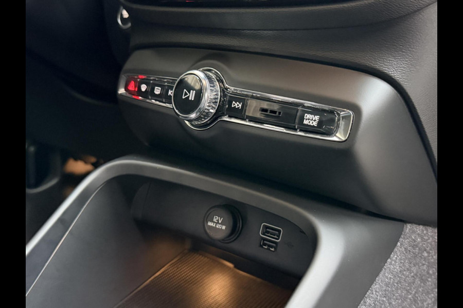 Volvo XC40 1.5 T5 Twin Engine Inscription Automaat | Leren bekleding | LED verlichting | Stoelverwarming | Getint glas | 19 inch lichtmetal