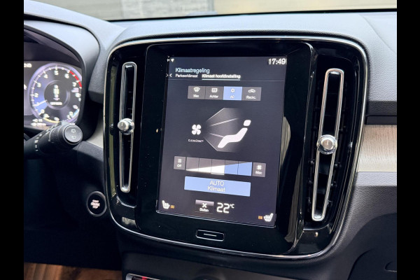 Volvo XC40 1.5 T5 Twin Engine Inscription Automaat | Leren bekleding | LED verlichting | Stoelverwarming | Getint glas | 19 inch lichtmetal