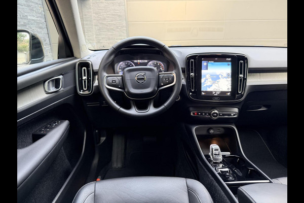 Volvo XC40 1.5 T5 Twin Engine Inscription Automaat | Leren bekleding | LED verlichting | Stoelverwarming | Getint glas | 19 inch lichtmetal