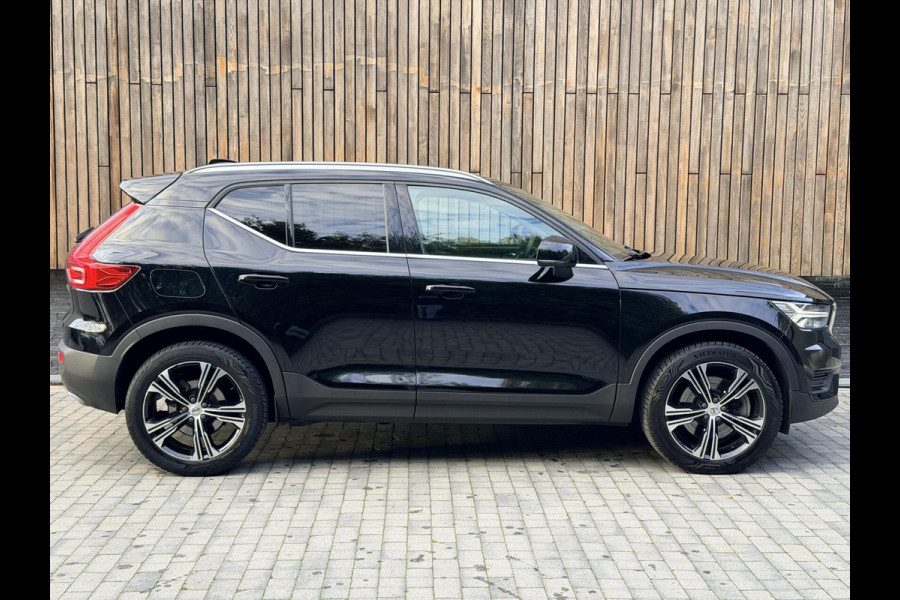 Volvo XC40 1.5 T5 Twin Engine Inscription Automaat | Leren bekleding | LED verlichting | Stoelverwarming | Getint glas | 19 inch lichtmetal