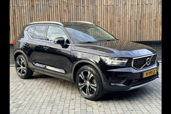 Volvo XC40 1.5 T5 Twin Engine Inscription Automaat | Leren bekleding | LED verlichting | Stoelverwarming | Getint glas | 19 inch lichtmetal