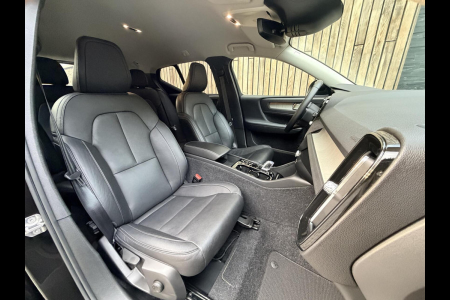 Volvo XC40 1.5 T5 Twin Engine Inscription Automaat | Leren bekleding | LED verlichting | Stoelverwarming | Getint glas | 19 inch lichtmetal