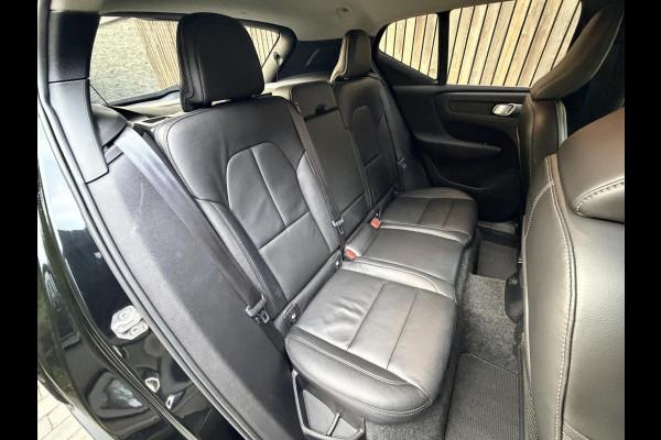 Volvo XC40 1.5 T5 Twin Engine Inscription Automaat | Leren bekleding | LED verlichting | Stoelverwarming | Getint glas | 19 inch lichtmetal