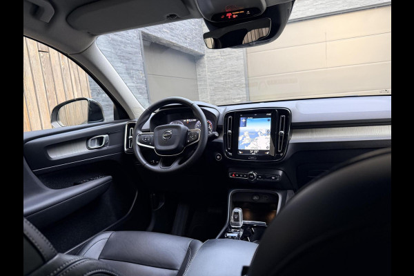 Volvo XC40 1.5 T5 Twin Engine Inscription Automaat | Leren bekleding | LED verlichting | Stoelverwarming | Getint glas | 19 inch lichtmetal