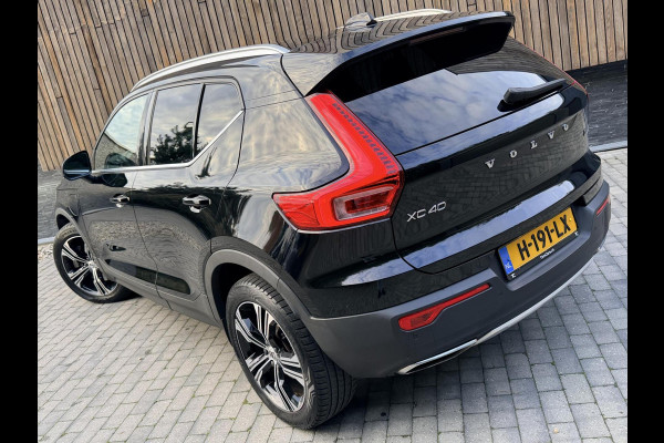 Volvo XC40 1.5 T5 Twin Engine Inscription Automaat | Leren bekleding | LED verlichting | Stoelverwarming | Getint glas | 19 inch lichtmetal