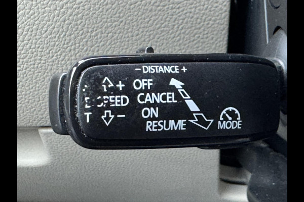 Škoda Superb Combi 1.8 TSI Style Business Automaat Adaptive cruise Climate control Leer/Alcantara Stoelverwarming Apple / Android