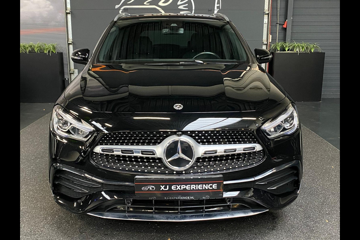 Mercedes-Benz GLA 200 AMG Line NAVI 163 PK WIDESCREEN Mercedes-Benz GLA 200 AMG Line NAVI 163 PK WIDESCREEN