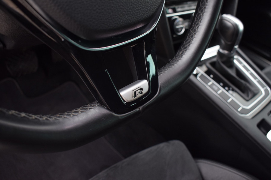 Volkswagen Passat 1.4 TSI 150pk DSG R-line | BTW | Virtual | Camera