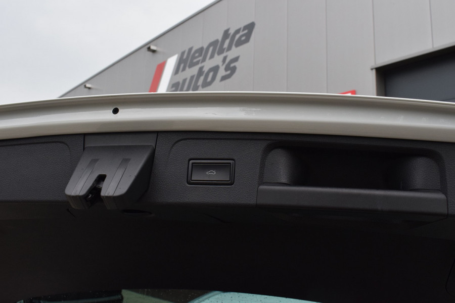 Volkswagen Passat 1.4 TSI 150pk DSG R-line | BTW | Virtual | Camera