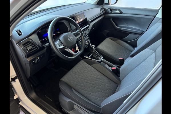 Volkswagen T-Cross NIEUW MODEL T-CROSS 116PK VIR.COCKPIT LMV CARPLAY 2024 "Volkswagen rijden begint bij Topautos.nl – 75 topmodellen direct op voorraad!" Volkswagen T-Cross NIEUW MODEL T-CROSS 116PK VIR.COCKPIT LMV CARPLAY 2024 "Volkswagen rijden begint bij Topautos.nl – 75 topmodellen direct op voorraad!"