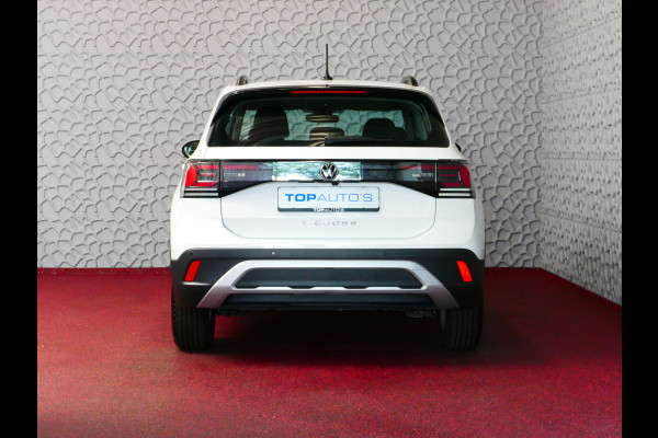 Volkswagen T-Cross NIEUW MODEL T-CROSS 116PK VIR.COCKPIT LMV CARPLAY 2024 "Volkswagen rijden begint bij Topautos.nl – 75 topmodellen direct op voorraad!" Volkswagen T-Cross NIEUW MODEL T-CROSS 116PK VIR.COCKPIT LMV CARPLAY 2024 "Volkswagen rijden begint bij Topautos.nl – 75 topmodellen direct op voorraad!"