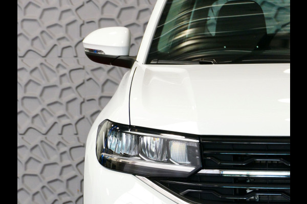 Volkswagen T-Cross NIEUW MODEL T-CROSS 116PK VIR.COCKPIT LMV CARPLAY 2024 "Volkswagen rijden begint bij Topautos.nl – 75 topmodellen direct op voorraad!" Volkswagen T-Cross NIEUW MODEL T-CROSS 116PK VIR.COCKPIT LMV CARPLAY 2024 "Volkswagen rijden begint bij Topautos.nl – 75 topmodellen direct op voorraad!"