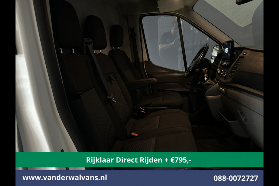 Ford Transit 2.0 TDCI 131pk L3H2 Euro6 *Rijklaar Direct Rijden* Airco | Camera | Navigatie | Apple Carplay | Android Auto | Stoelverwarming Verwarmde voorruit, Cruisecontrol, Parkeersensoren, Elektrisch verstelbare bestuurdersstoel, Bijrijdersbank