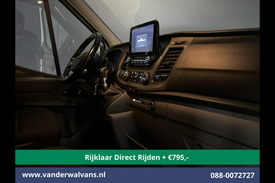 Ford Transit 2.0 TDCI 131pk L3H2 Euro6 *Rijklaar Direct Rijden* Airco | Camera | Navigatie | Apple Carplay | Android Auto | Stoelverwarming Verwarmde voorruit, Cruisecontrol, Parkeersensoren, Elektrisch verstelbare bestuurdersstoel, Bijrijdersbank