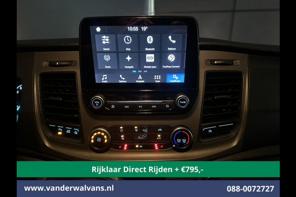 Ford Transit 2.0 TDCI 131pk L3H2 Euro6 *Rijklaar Direct Rijden* Airco | Camera | Navigatie | Apple Carplay | Android Auto | Stoelverwarming Verwarmde voorruit, Cruisecontrol, Parkeersensoren, Elektrisch verstelbare bestuurdersstoel, Bijrijdersbank